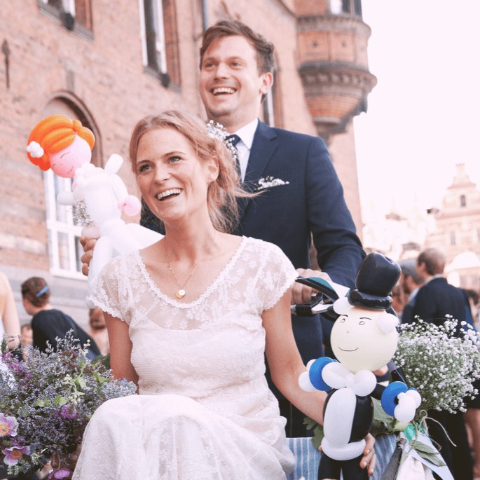 Brudepar som ballonfigurer